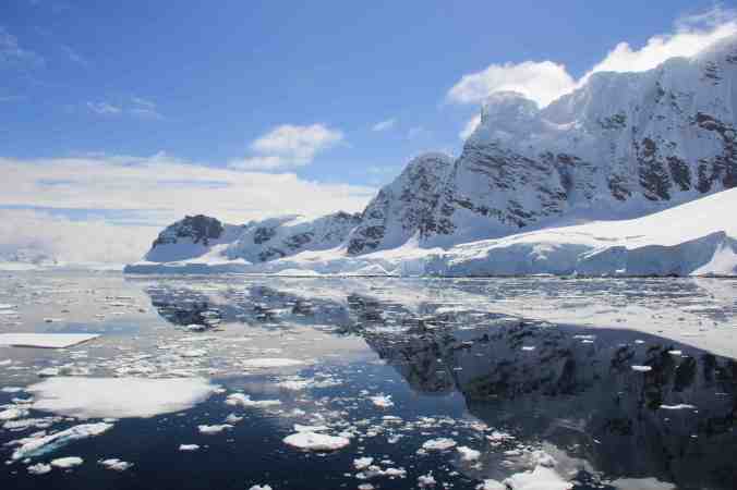 clear sky and beautiful reflections